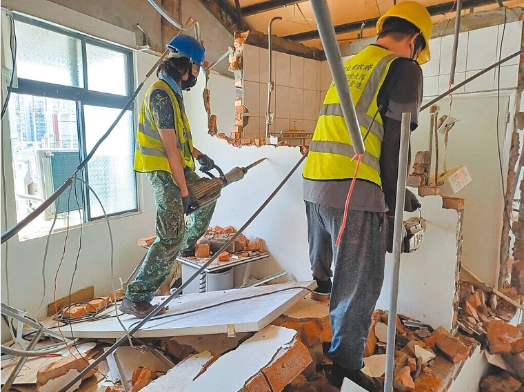  新北市辦理建築物裝修為多間套房審查原則 